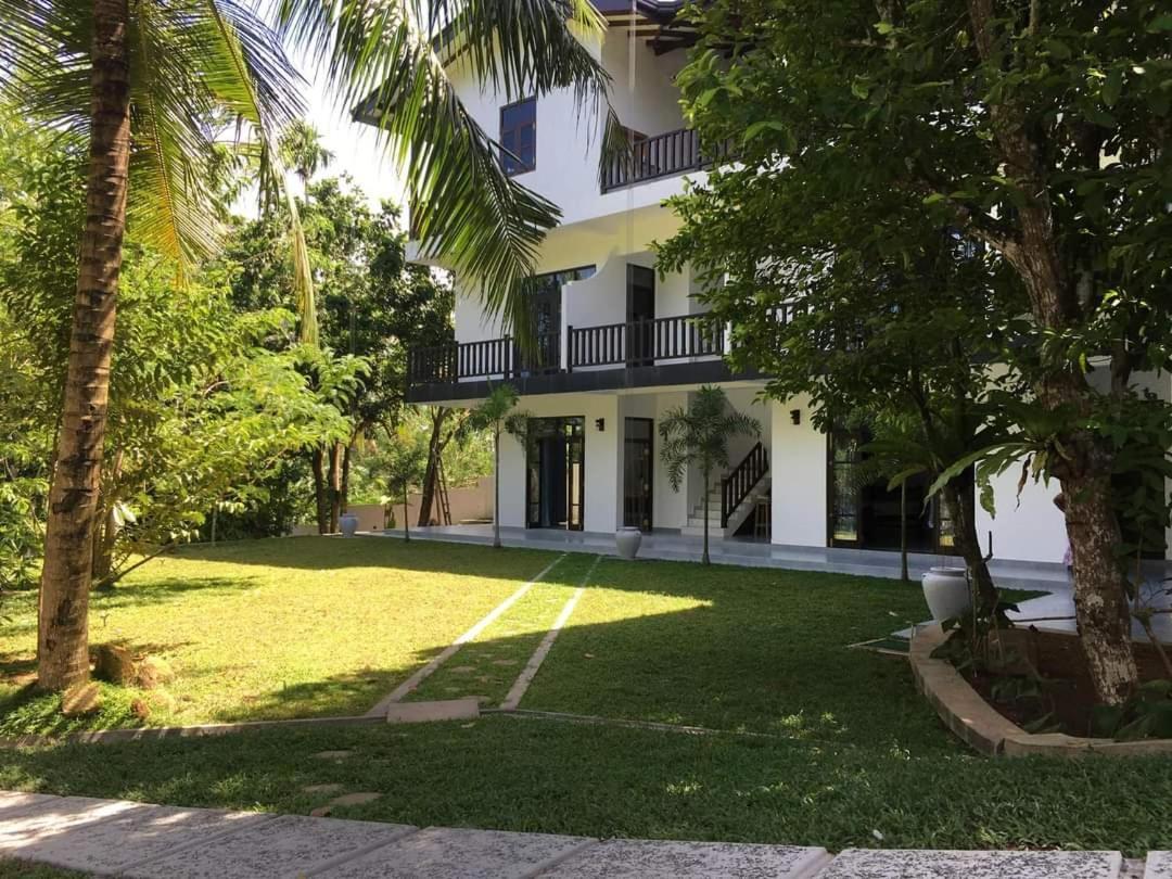 Hotel Calm Haven Unawatuna Талпе Екстериор снимка